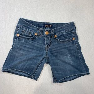Seven7  Women’s Jean Shorts Wash Size 2